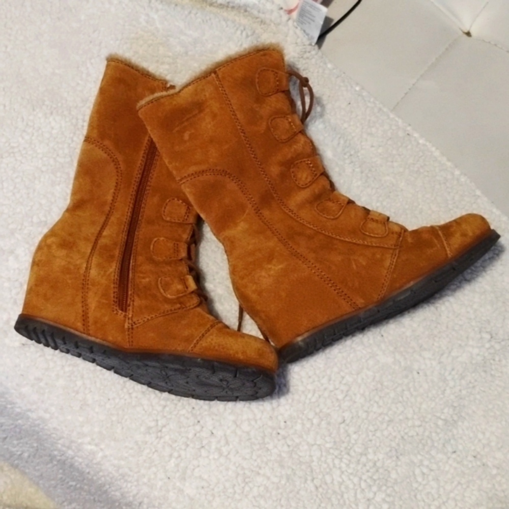 Baretrap Women's Tan Suede Boots
